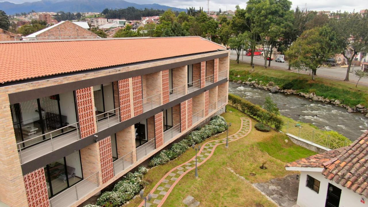 Hotel & Suites En Cuenca, Venue Batan Exterior foto