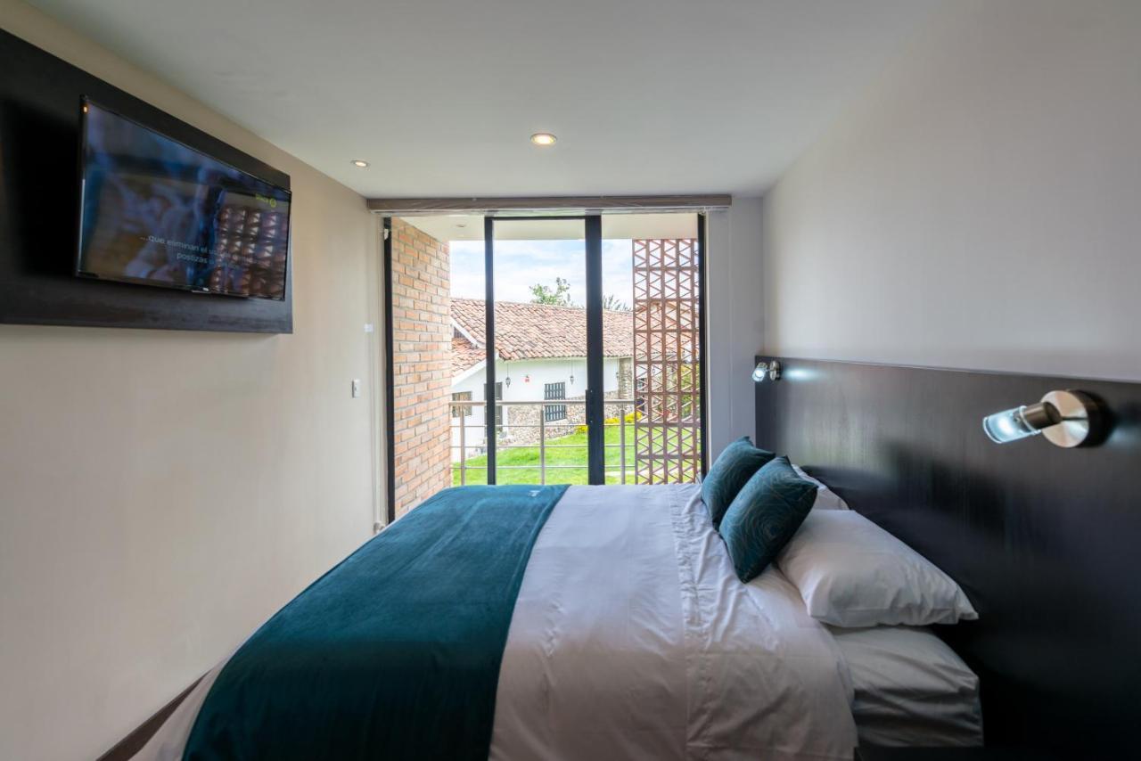 Hotel & Suites En Cuenca, Venue Batan Exterior foto