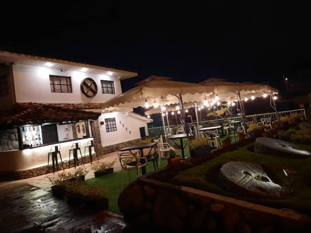 Hotel & Suites En Cuenca, Venue Batan Exterior foto