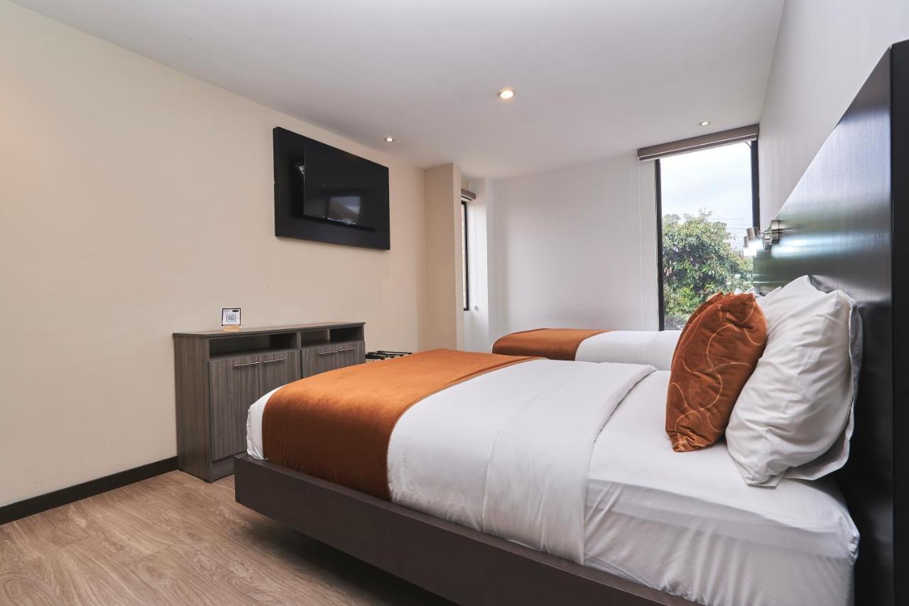 Hotel & Suites En Cuenca, Venue Batan Exterior foto